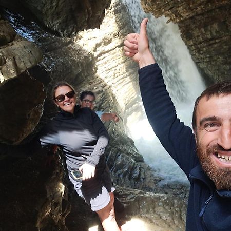 Xinaliq Khinalig Izzet'S Riverside Home Stay エクステリア 写真