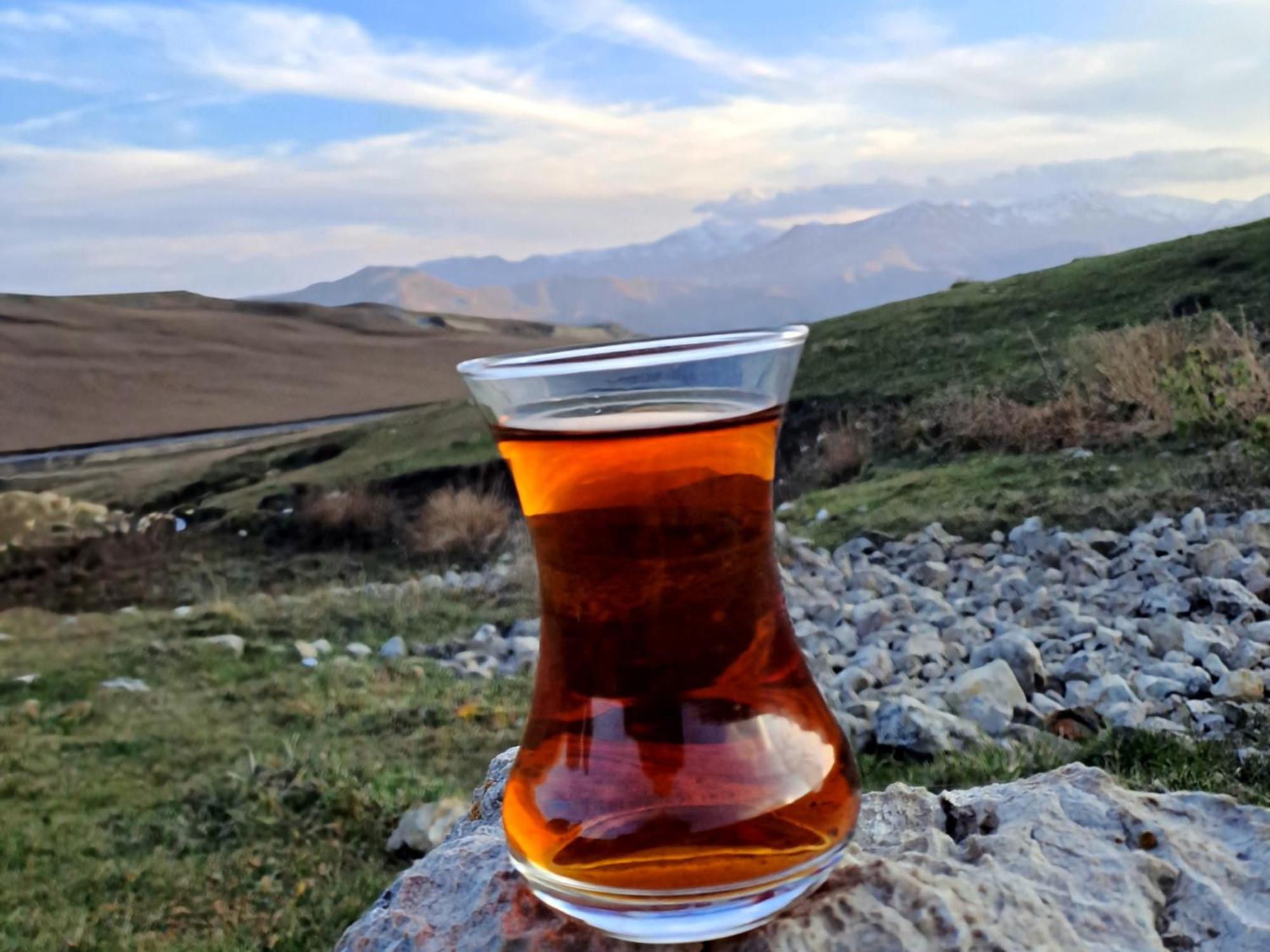 Xinaliq Khinalig Izzet'S Riverside Home Stay エクステリア 写真