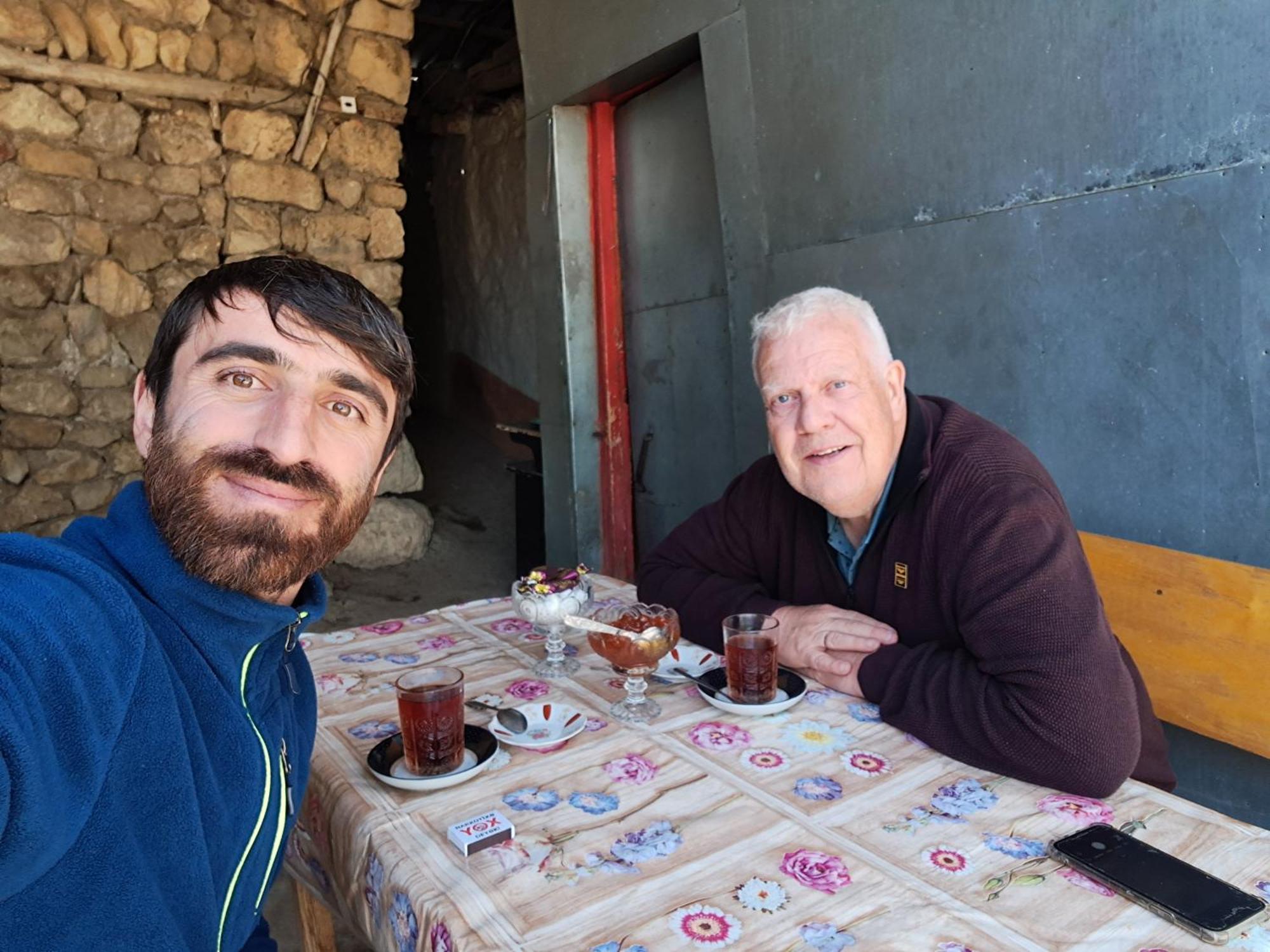 Xinaliq Khinalig Izzet'S Riverside Home Stay エクステリア 写真