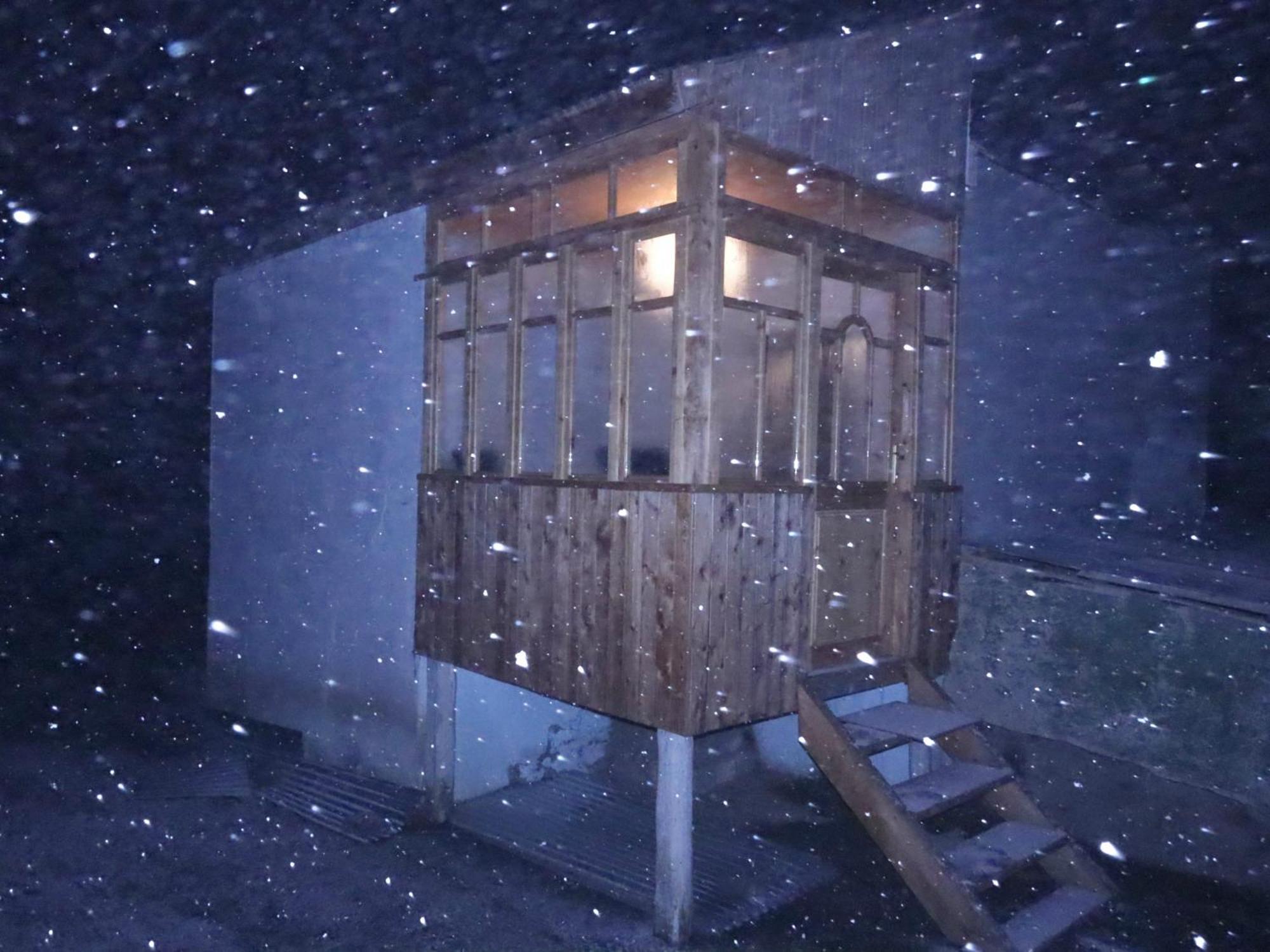 Xinaliq Khinalig Izzet'S Riverside Home Stay エクステリア 写真