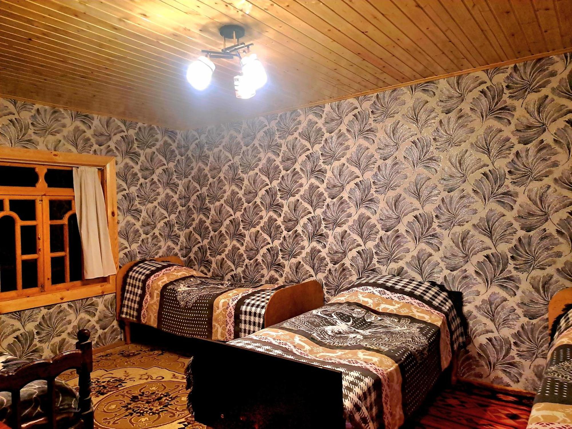 Xinaliq Khinalig Izzet'S Riverside Home Stay エクステリア 写真